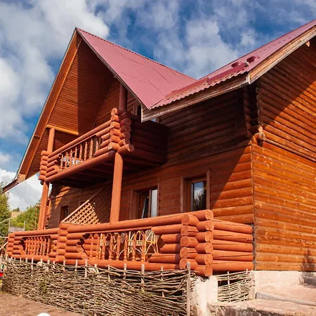 бойківський двір Hotel *